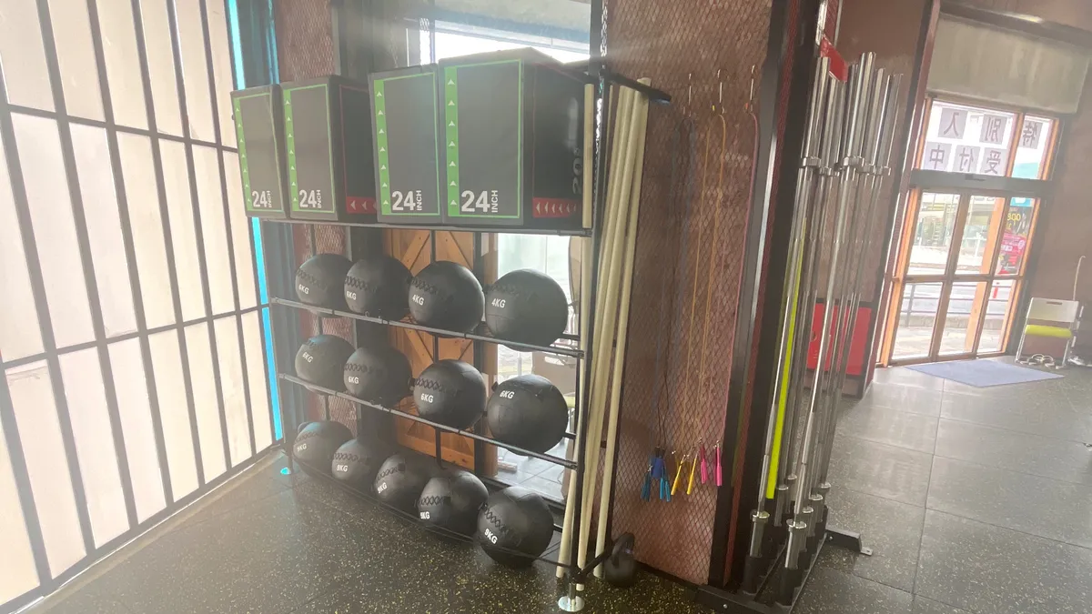 CrossFit Fukuyama Okin Sports Gym photo 4